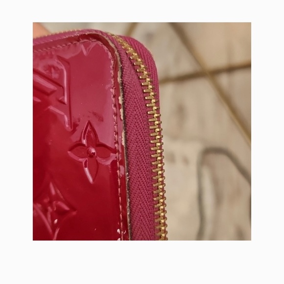 Louis Vuttion wallet w date code - Picture 12 of 13